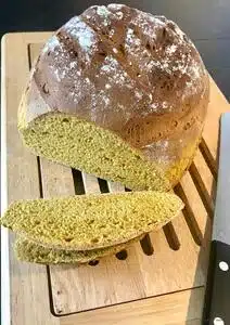 Brot aus Kürbisteig