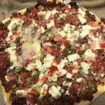 Pizza Diavolo mit Schafskäse