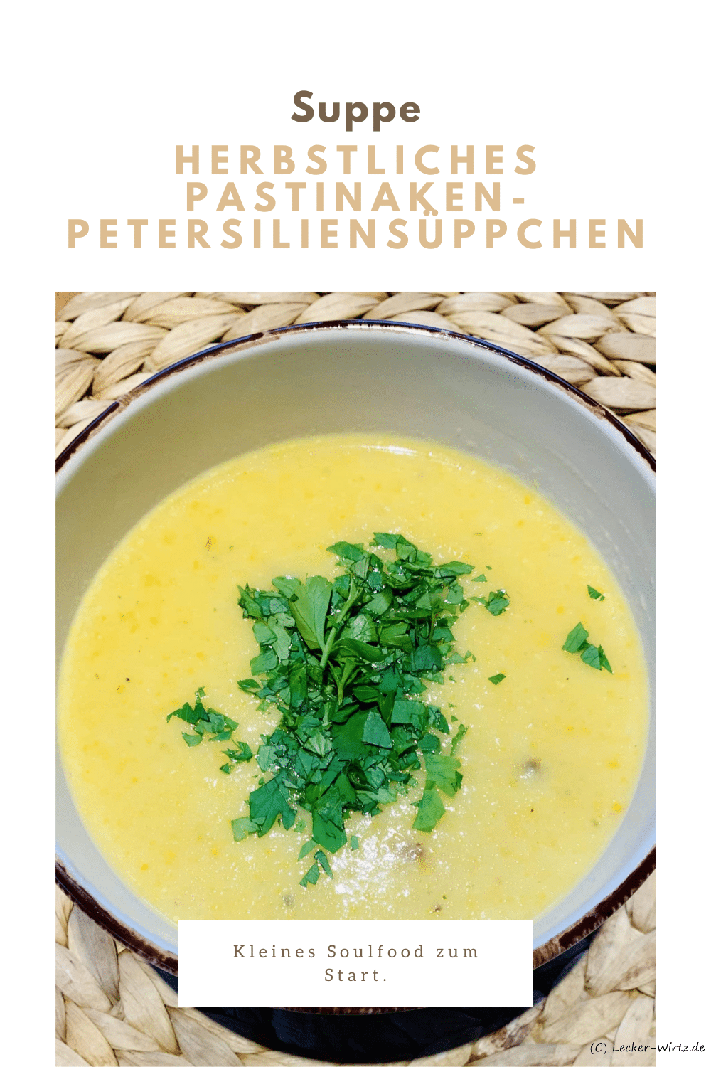 Herbstliches Pastinaken-Petersiliensüppchen