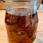 Tomates secos en escabeche - Eingelegte getrocknete Tomaten.