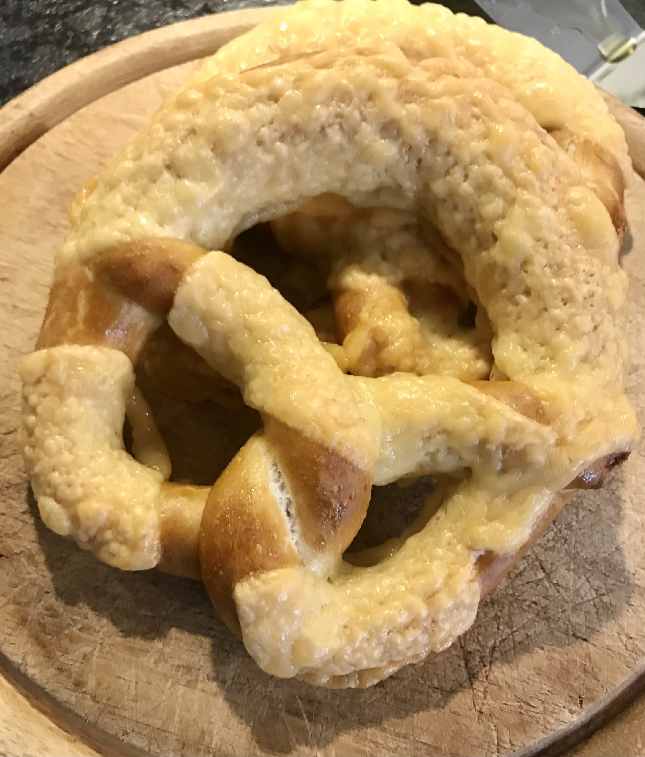 Käsebrezel – überbacken, lecker!