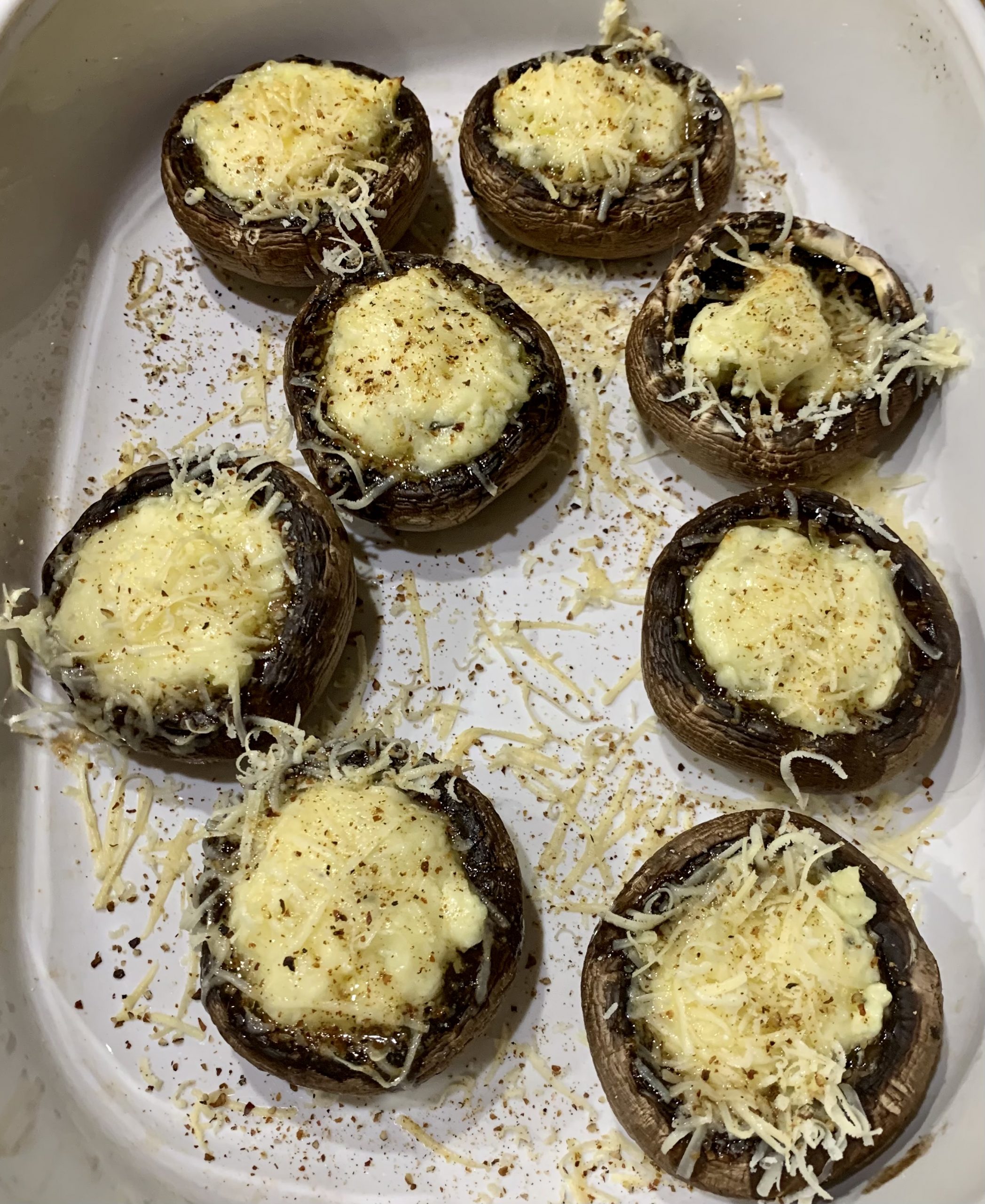 Champignons mit  Käse-Kräutercreme-Füllung
