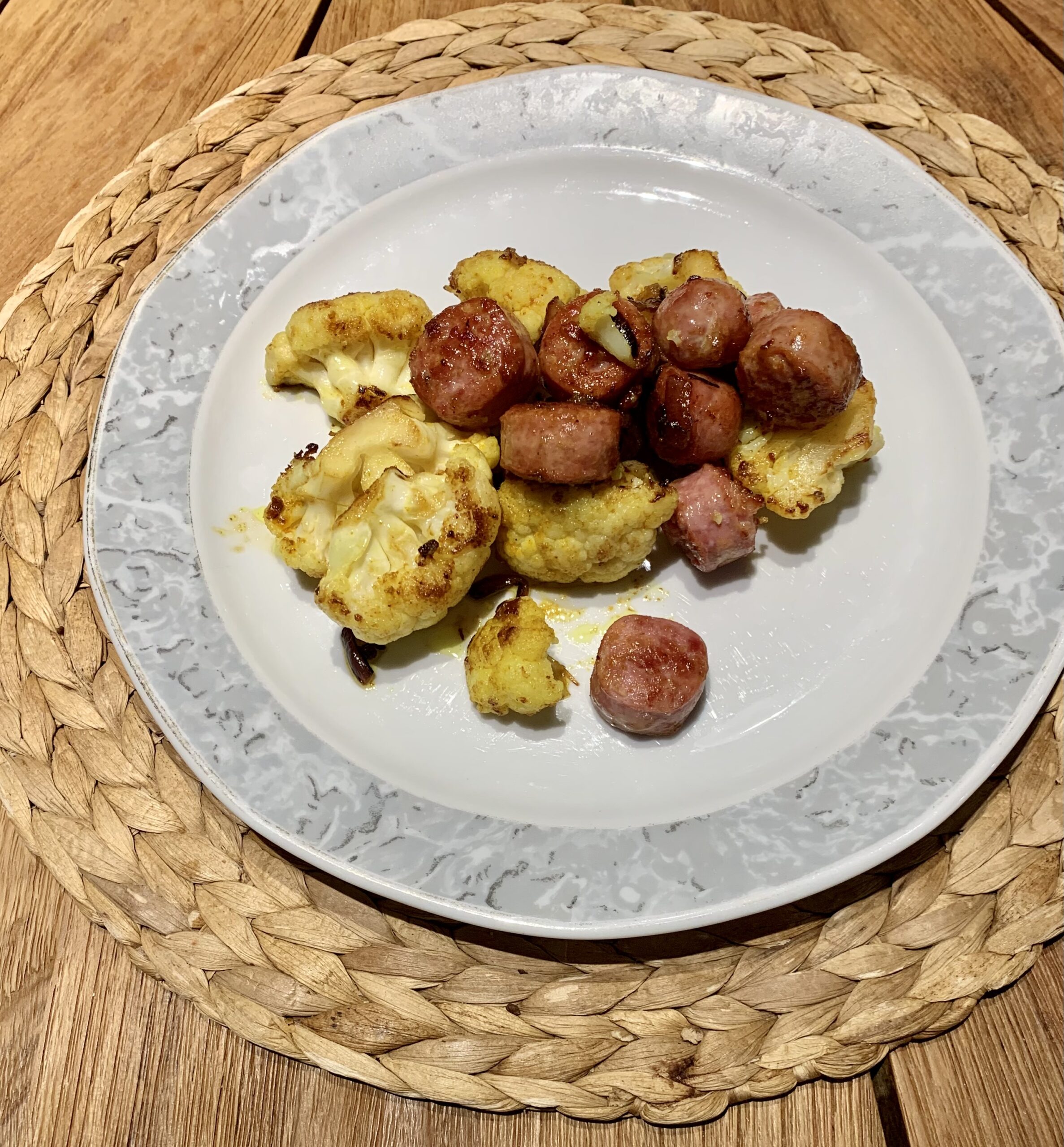 Gebratener Blumenkohl mit Salsiccia