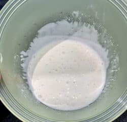 Fruchtiges Joghurt-Curry Dressing