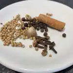 Quatre-Epices-Gewürzmischung