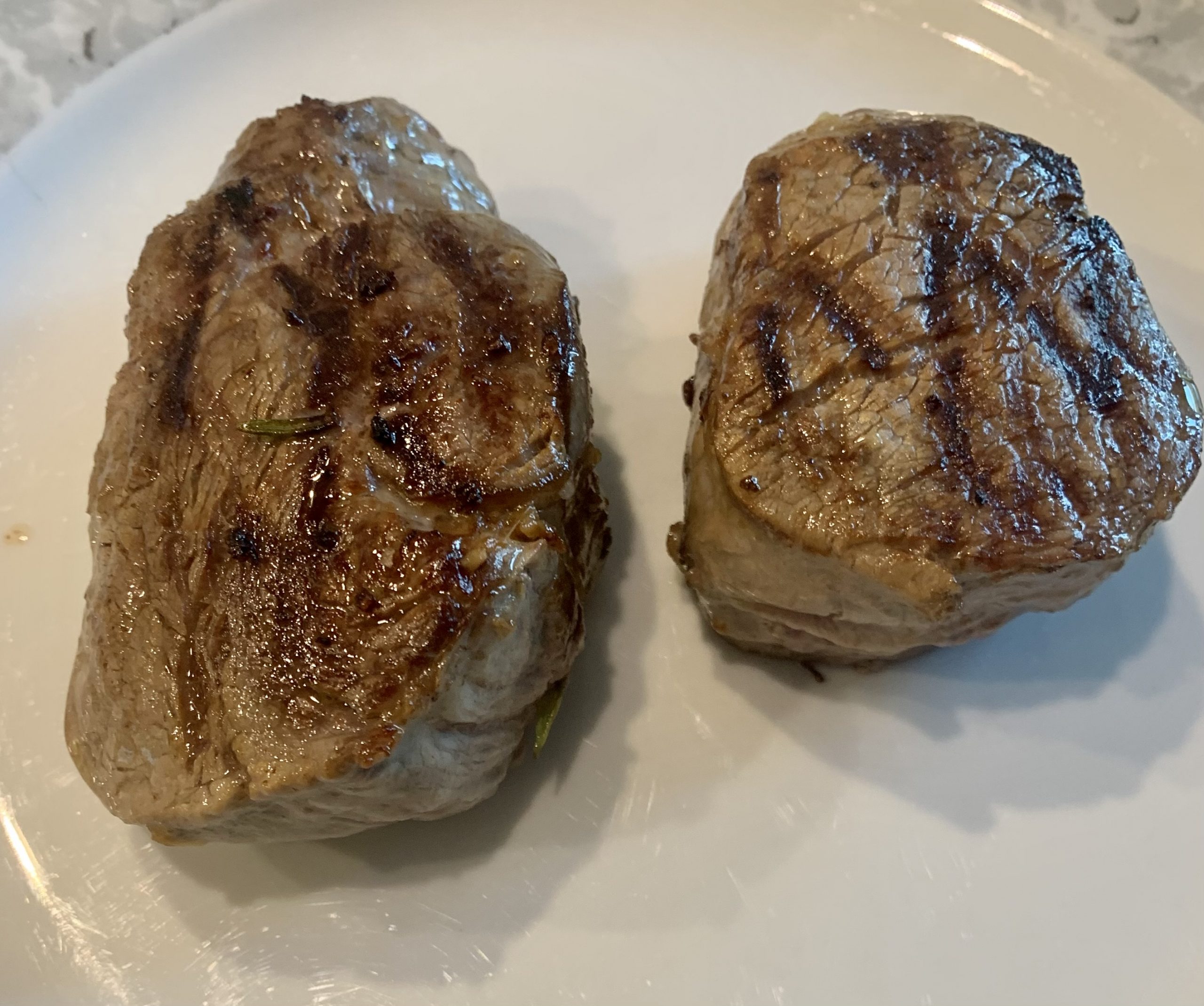 Filetsteak vom Kalb in Kräuter Marinade