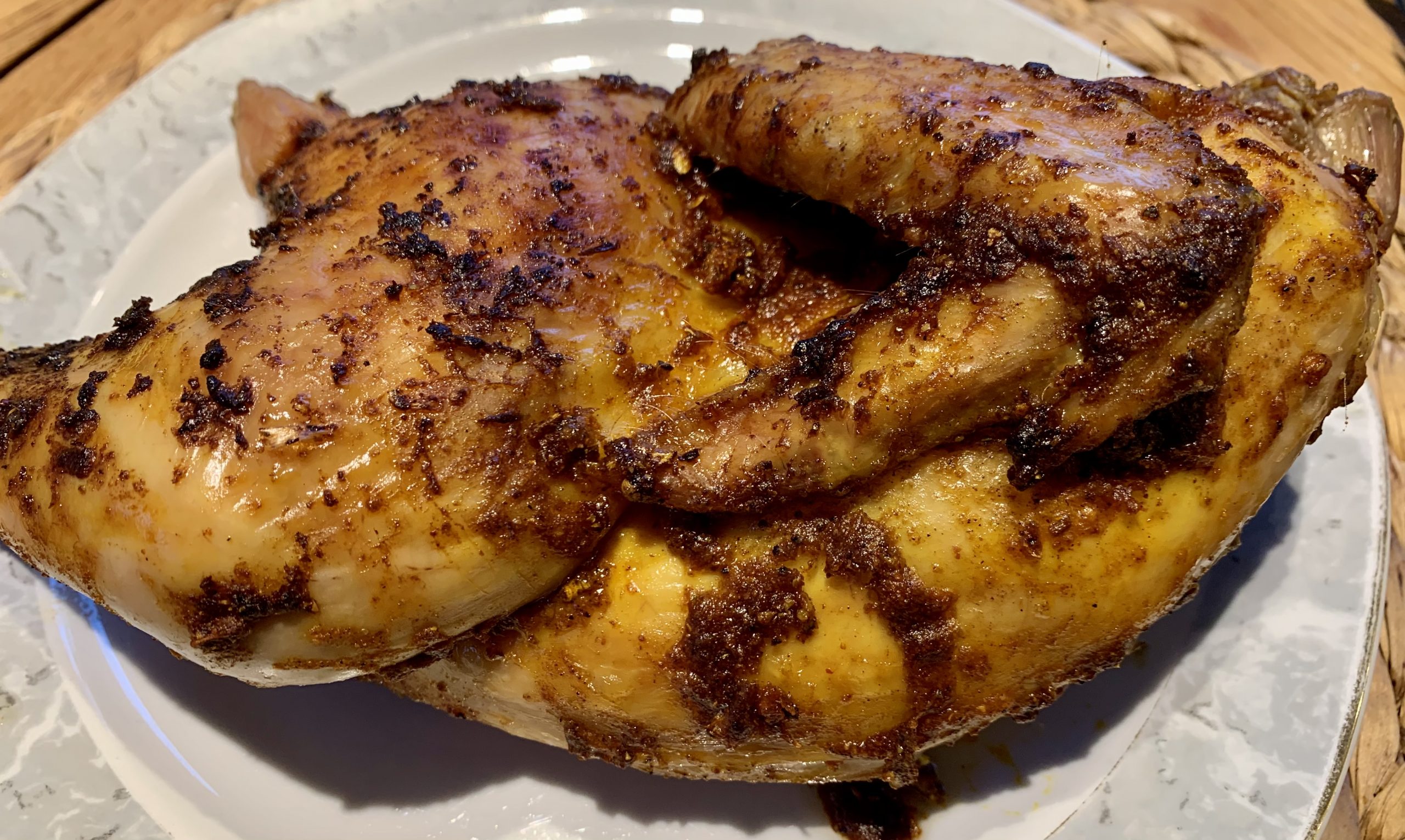 Tandoori Hähnchen, das aromatische indische Brathähnchen. Tandoori Hähnchen, das aromatische indische Brathähnchen.