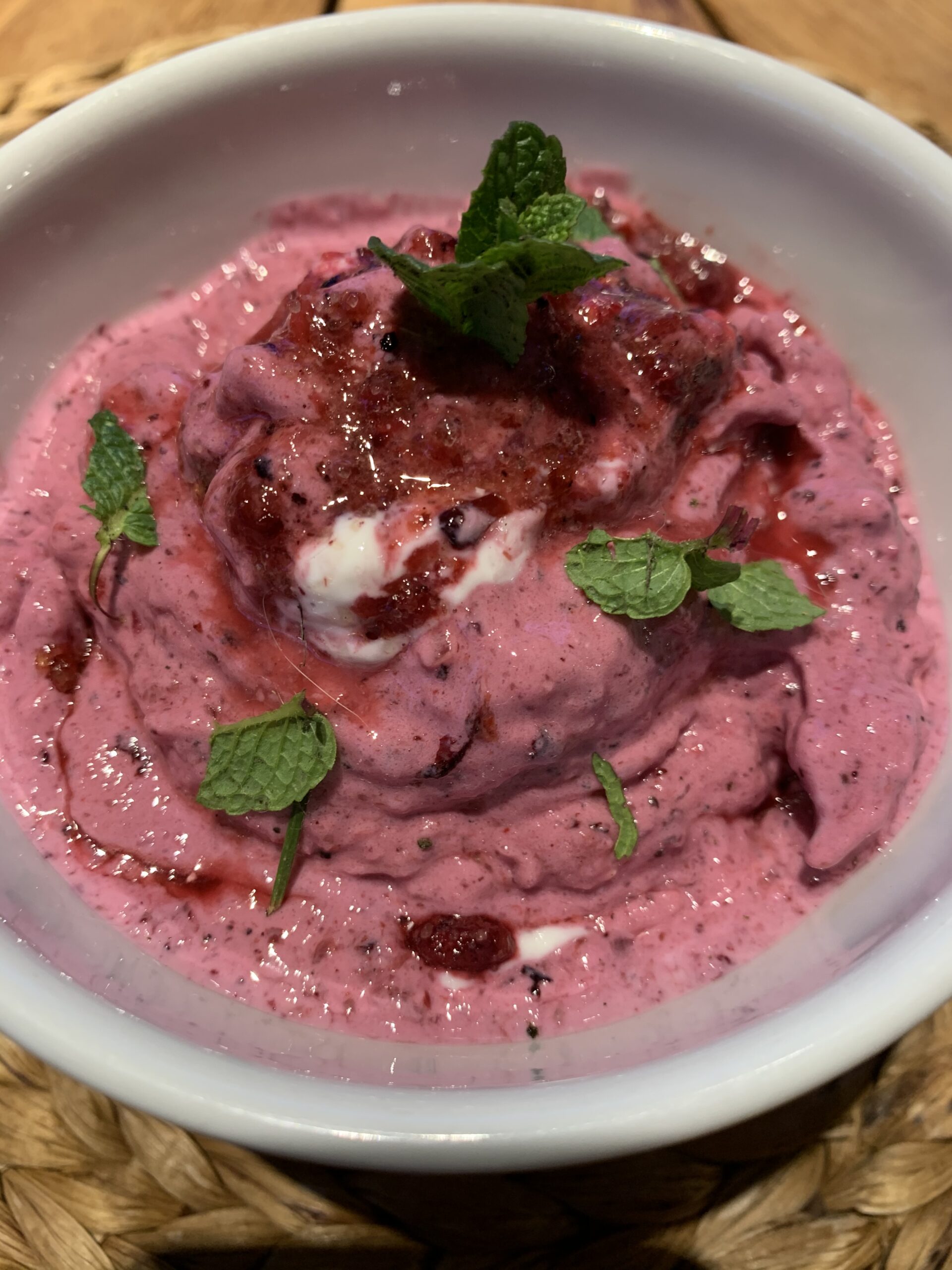 Waldfrucht-Granatapfel Joghurt