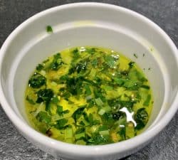 Knoblauch Petersilien Vinaigrette