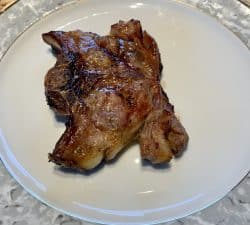Gegrillte Lammkoteletts