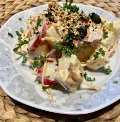 Sellerie- Möhrensalat mit geröstetem Sesam