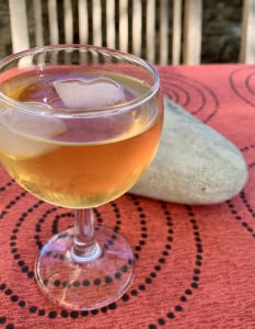 Castagnou, vin blanc, crème de chataigne