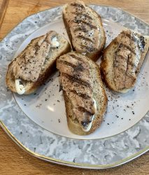 Gegrillte Sardinenfilets