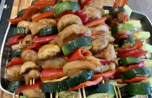 Teriyaki Spieße vorbereiten
