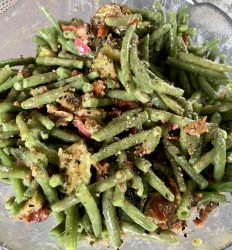 Bohnensalat mit getrockneten Tomaten