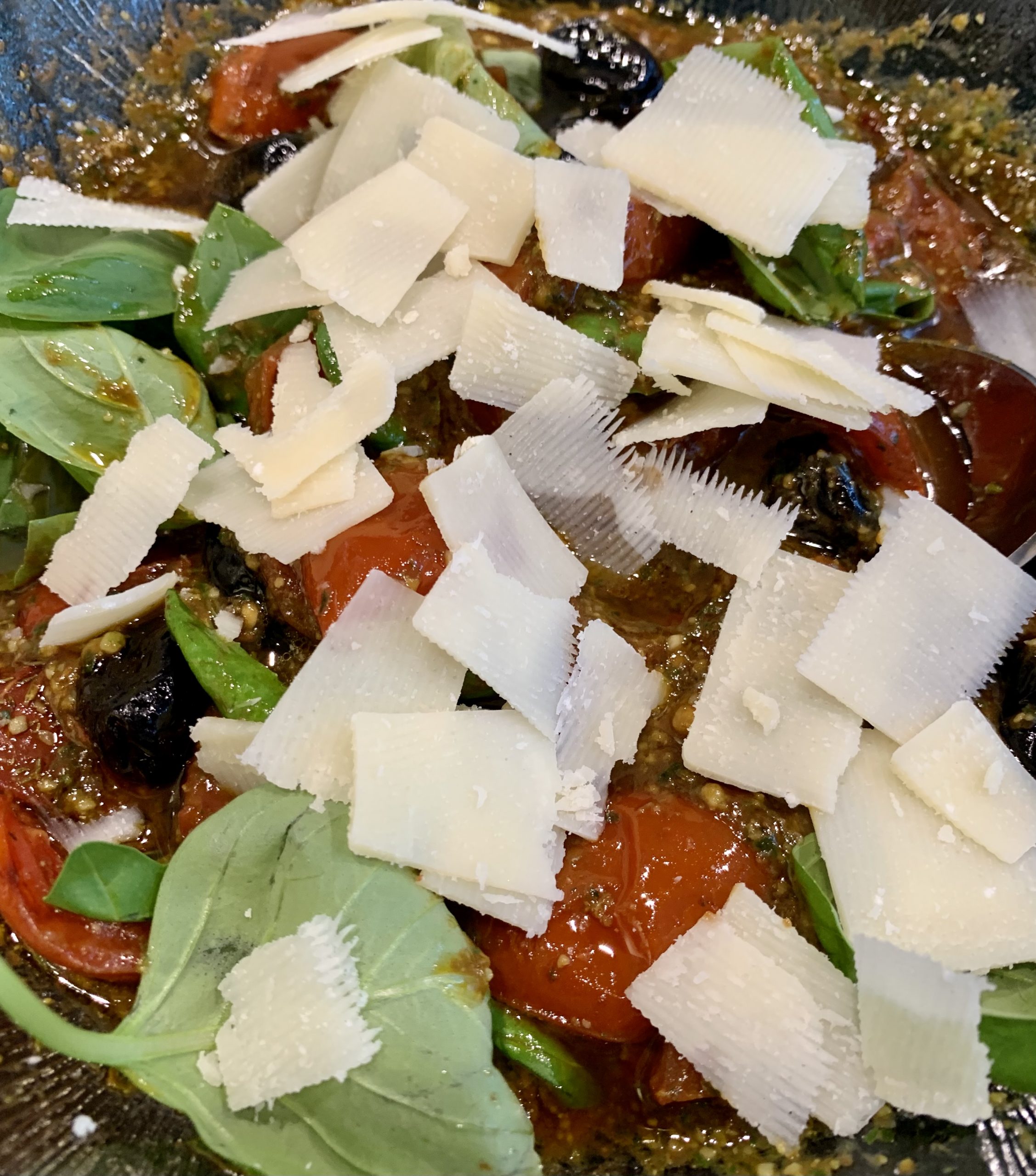 Tomatensalat mit geschmorten Tomaten