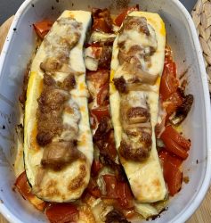 Courgettes avec chair à saucisses – Zucchini mit Wurstbrät