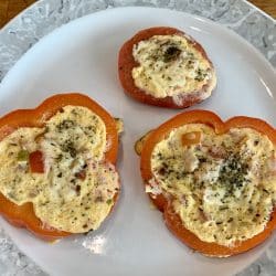 Gefüllte Tomaten- und Paprikaringe