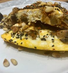 Auberginenomelett mit Ziegenfrischkäse