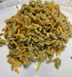 Erbsen und Zucchini à la Reis mit Möhren