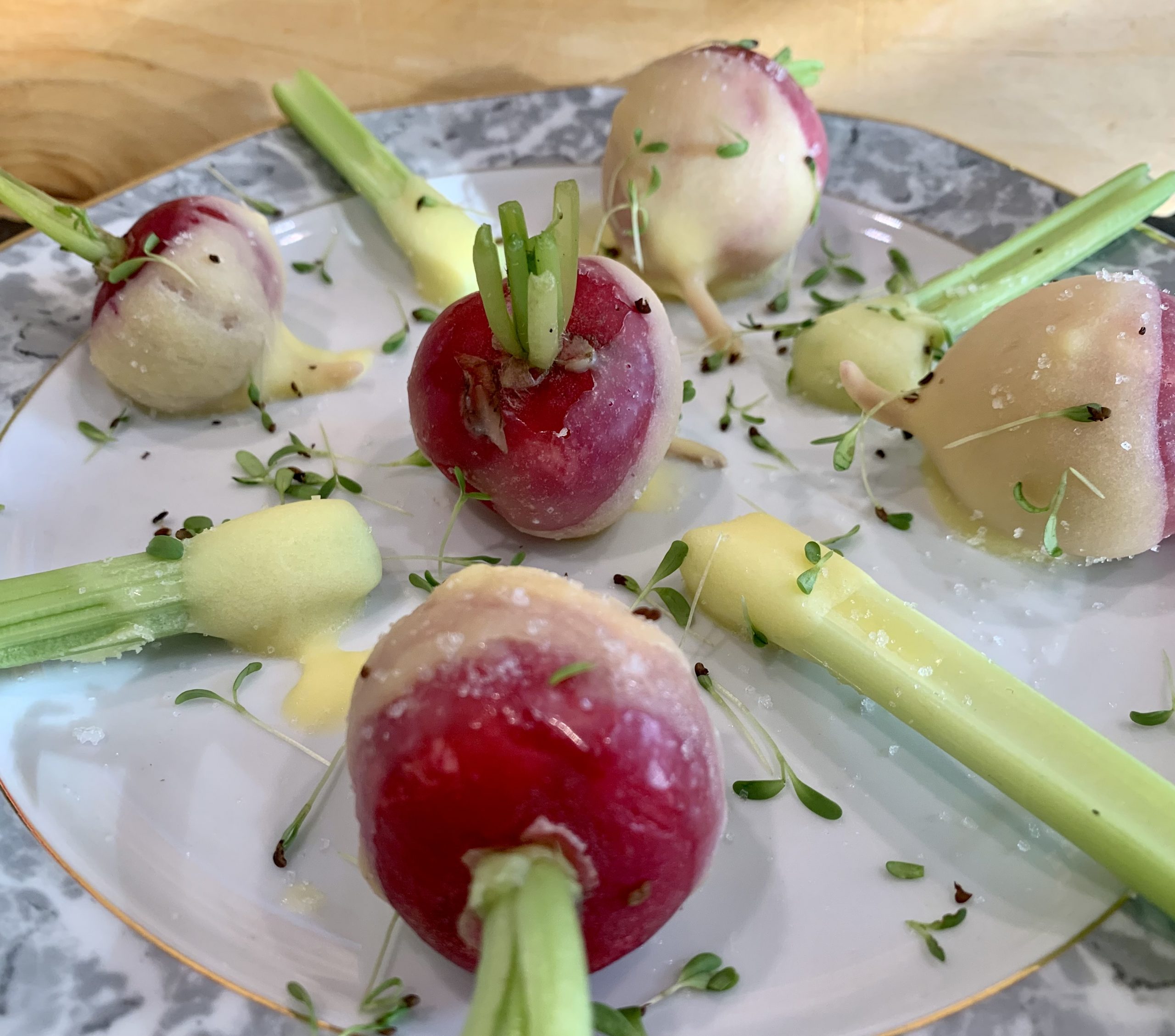 Radieschen in Salzbutter