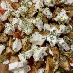 Rezept Hähnchen-Gyros Schicht Salat - ein leckerer Partysalat, auch zum Mitbringen