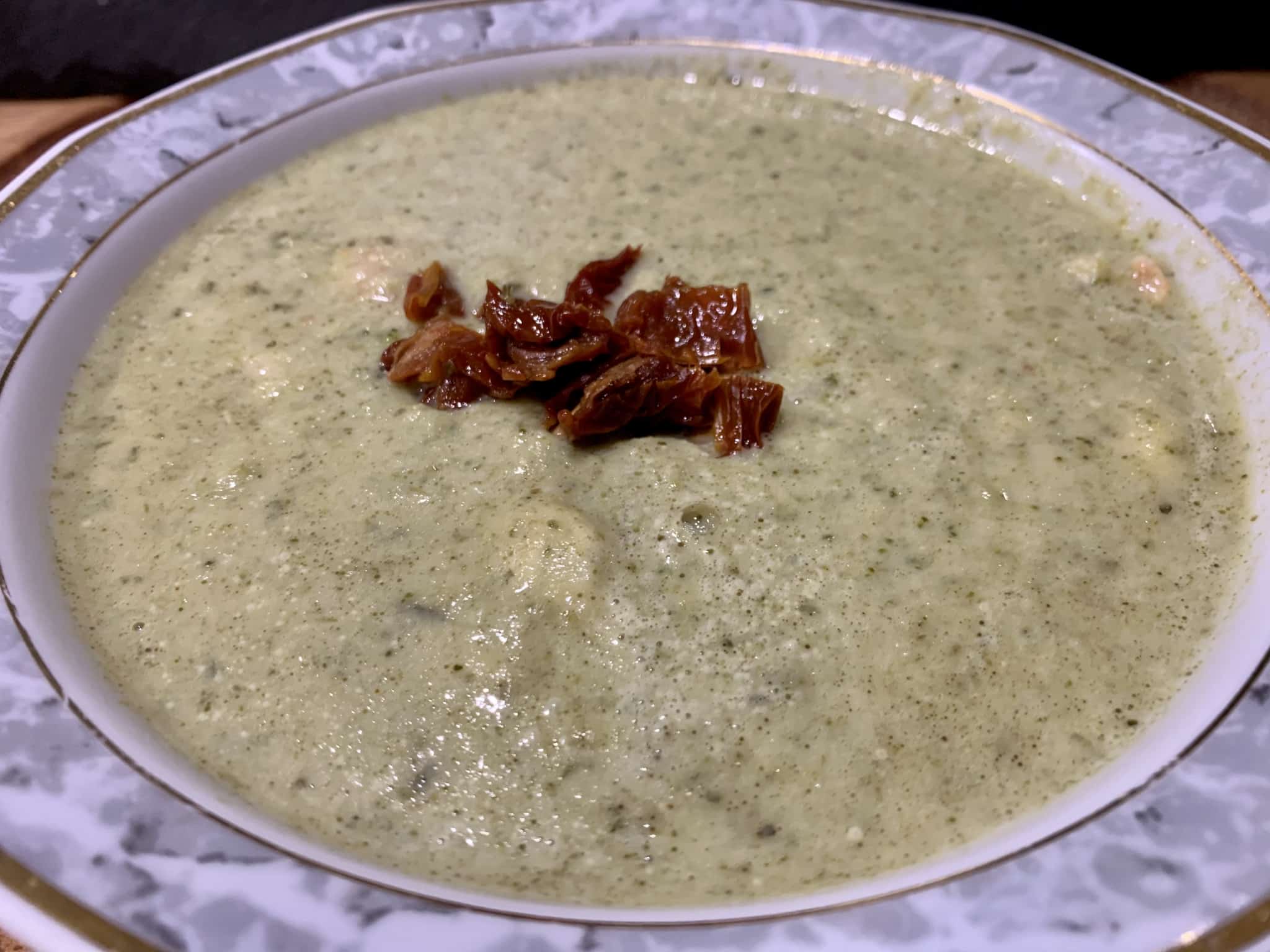 Brokkoli-Rosenkohl Süppchen