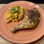 Shawarma Hähnchenschenkel und rote Linsen Curry mit Süßkartoffeln