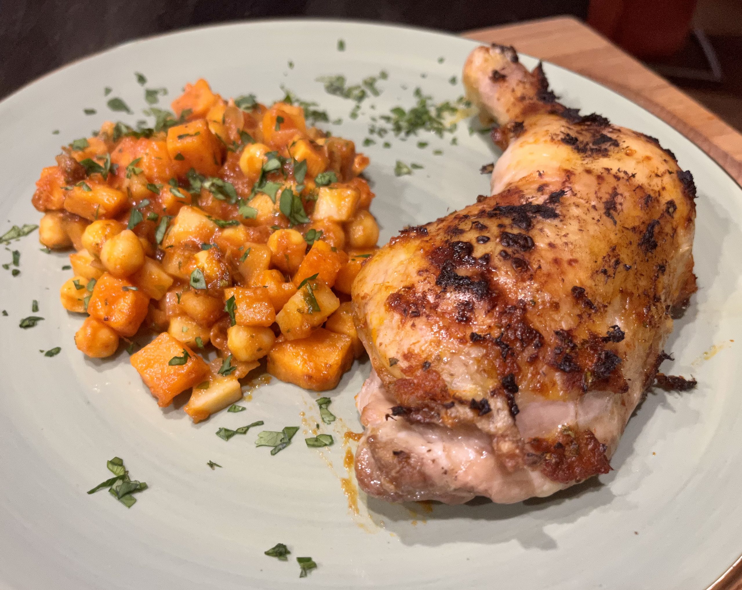 Marokkanische Hühnchen-Tajine aus dem Backofen