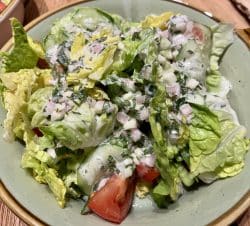Gemischter Salat mit Vinaigrette de Mahon