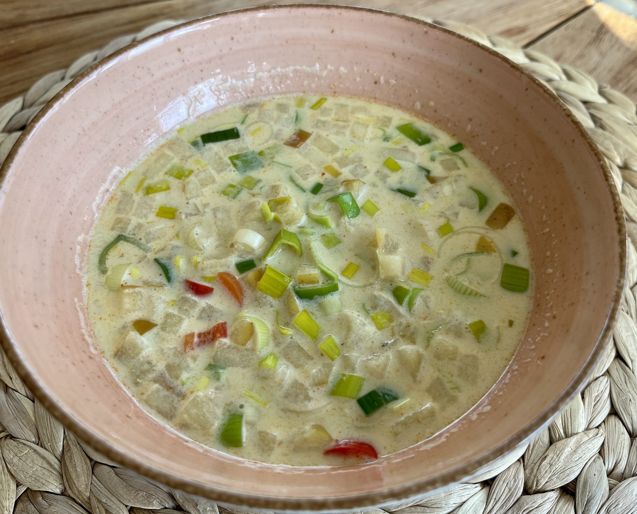 Asiatische Currysuppe mit Hähnchen