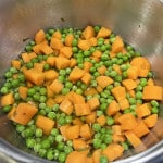 Erbsen und Möhren mit Estragon-Butter