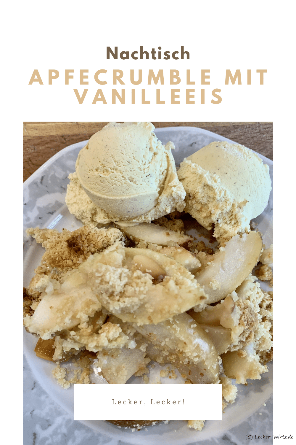Apfecrumble mit Vanilleeis