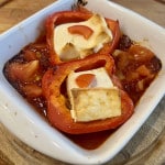 Paprika mit Ziegenkäse überbacken