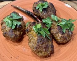 Izmir Köftesi – Izmir Frikadellen