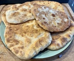 Yoghurt bread from the pan – quickly and very simple