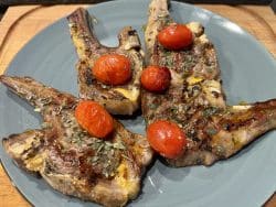 Griechische Lammkoteletts