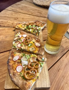 Brizza und ein Helles