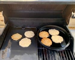 Reibekuchen auf dem Gasgrill