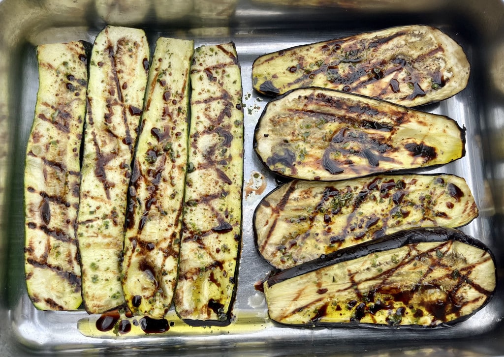 Gegrillte Aubergine mit Balsamico