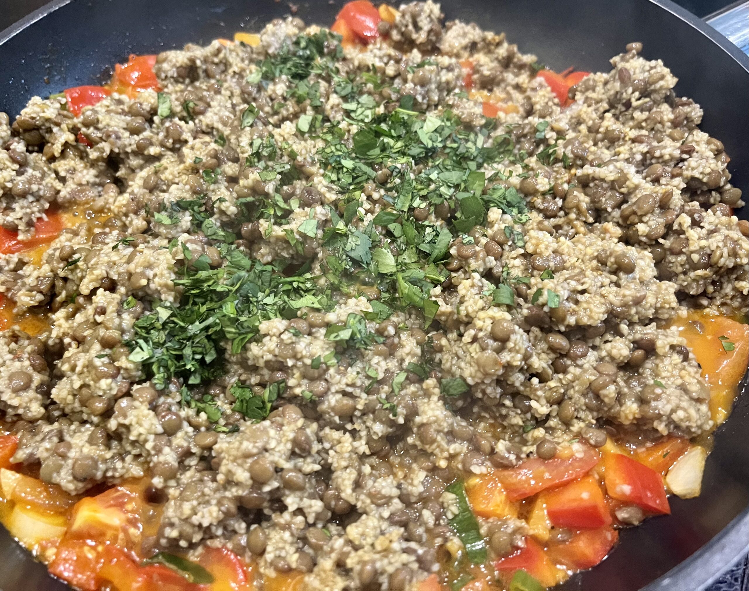 Couscous-Linsen Gemüse mit Paprika und Tomaten