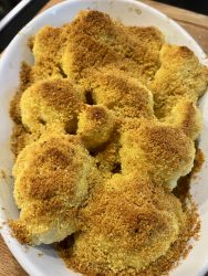 Überbackener Blumenkohl mit Parmesankäse – Cavolfiore gratinato al Parmigiano