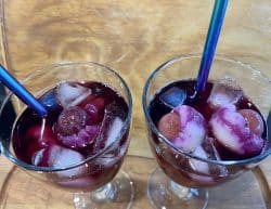 Betrunkene Vampir-Augen