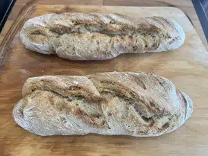 Baguette mit T85 und Maisgrieß