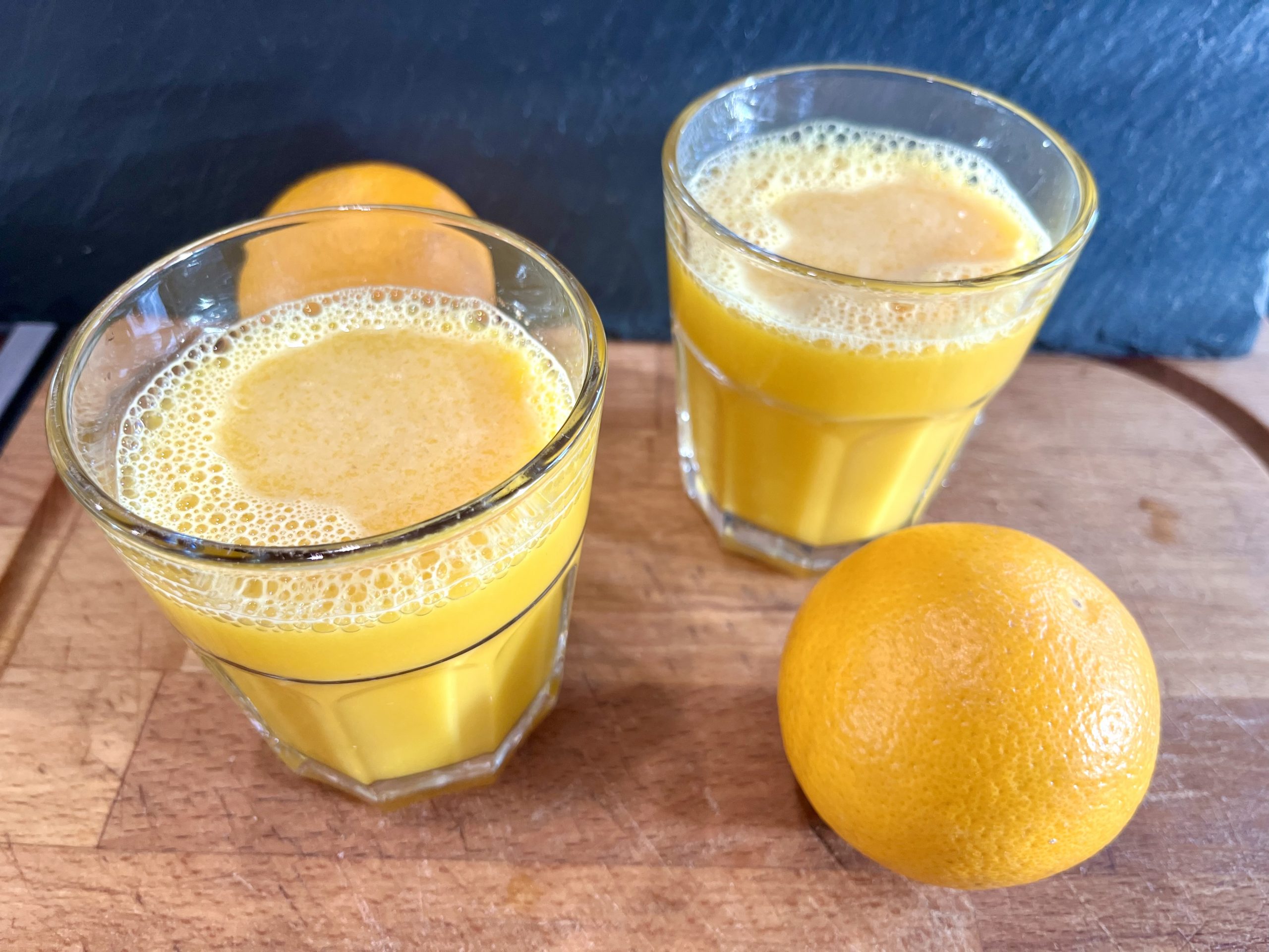 Ingwer-Orangen Shot mit Kurkuma und Chili