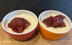 Panna Cotta mit Pflaumenmus
