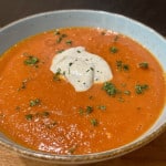 Zuppa di pomodoro al ginepro