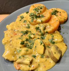 Süßkartoffel-Pfanne mit Champignons