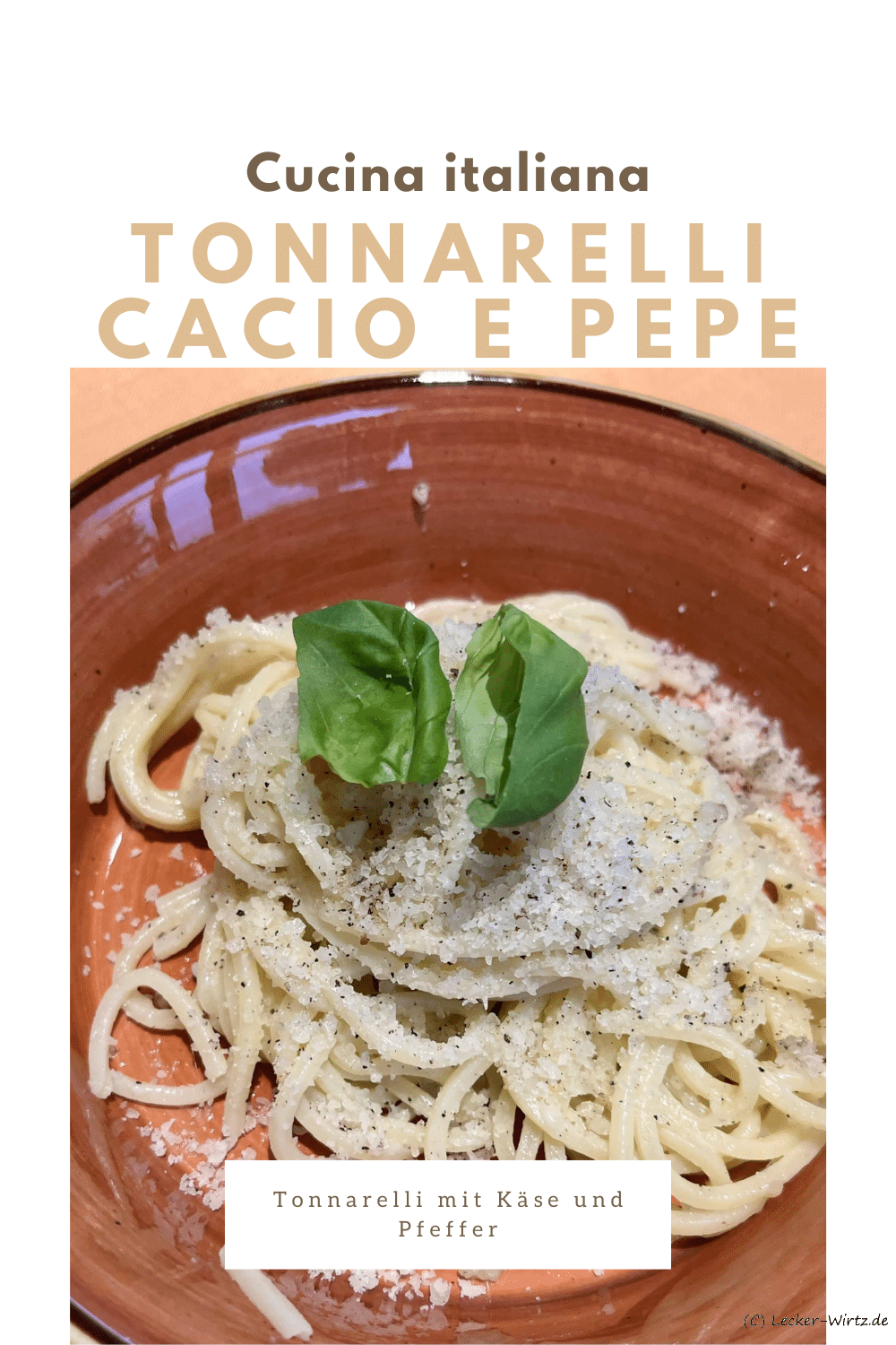 Tonnarelli cacio e pepe – Tonnarelli mit Käse und Pfeffer