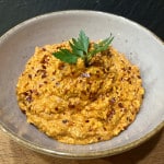 Scharfer Joghurt-Feta Brotaufstrich